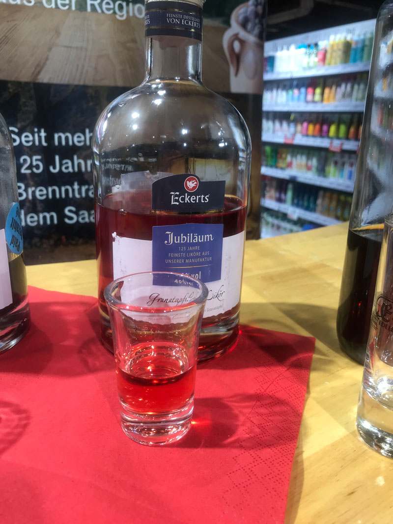 Eckerts Wacholder: Schnaps / Liköre