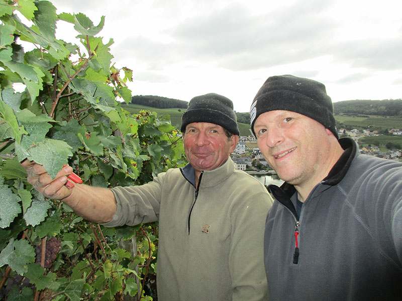 Walter Kleer Besuch beim Winzer